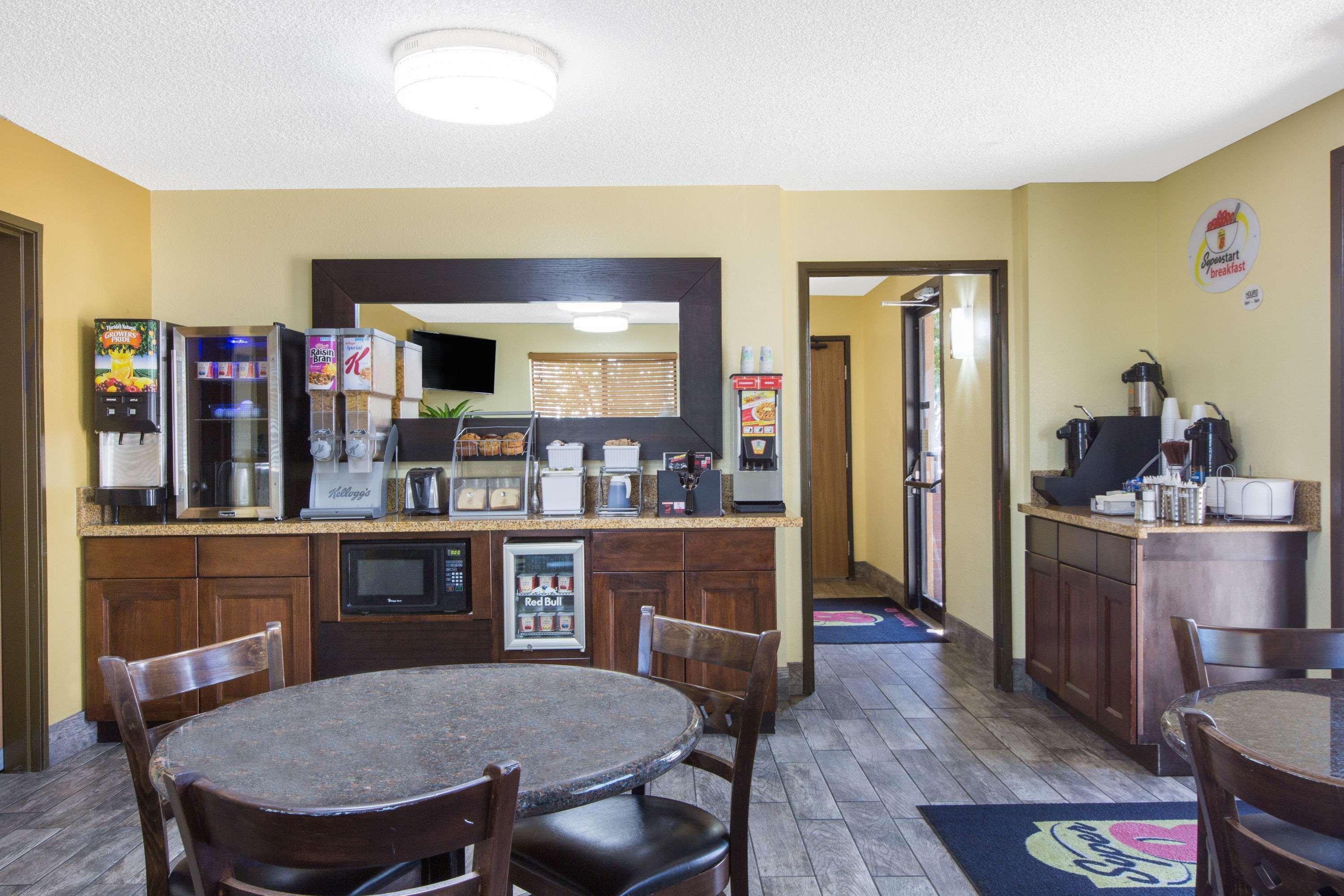 Super 8 By Wyndham Nampa Hotel Buitenkant foto