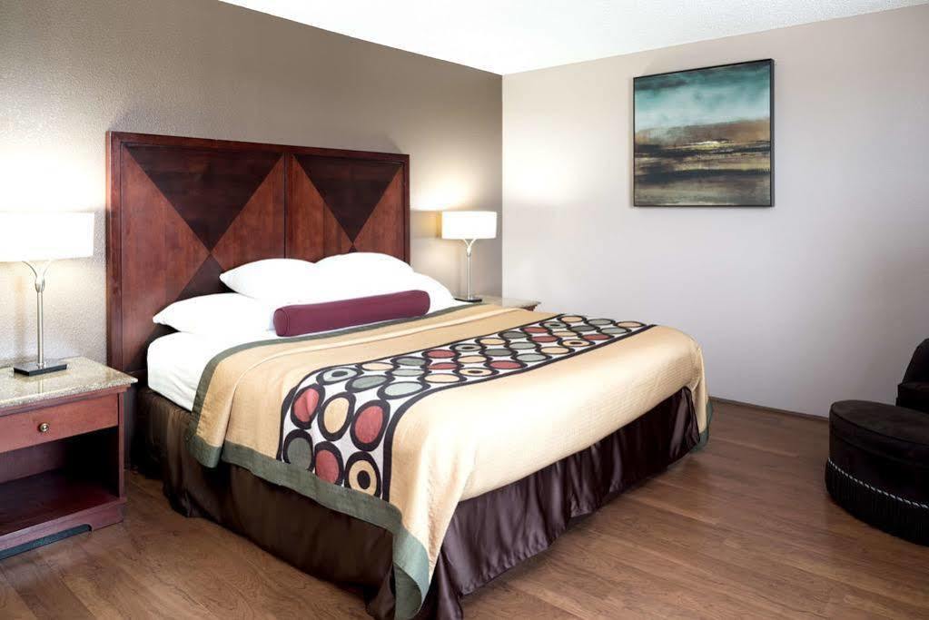 Super 8 By Wyndham Nampa Hotel Buitenkant foto