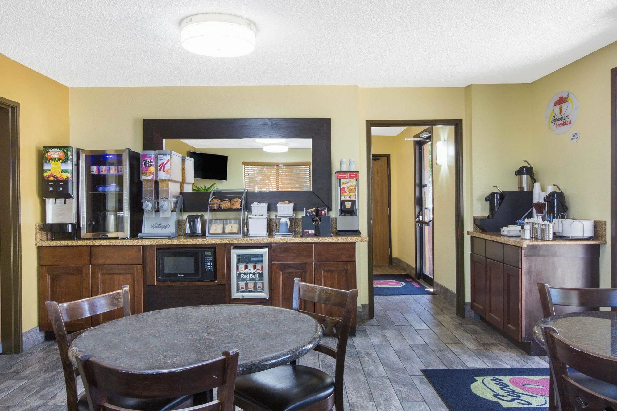 Super 8 By Wyndham Nampa Hotel Buitenkant foto